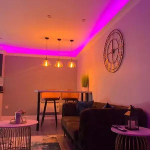Emerald Apartment