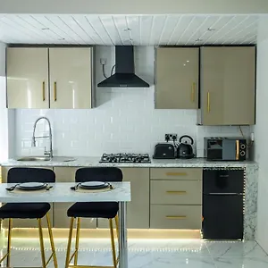 Luxe Apartment